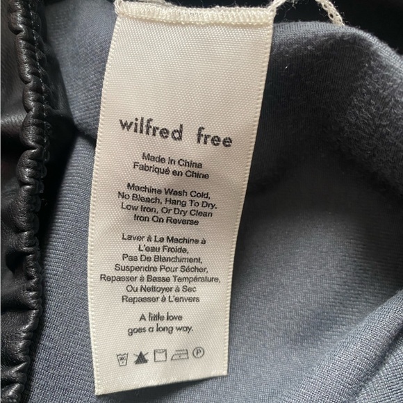 Wilfred | Daria Pant Vegan Leather Pant - Picture 11 of 14